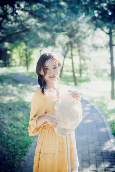 《精品卡1卡2卡3乱码星辰影院》